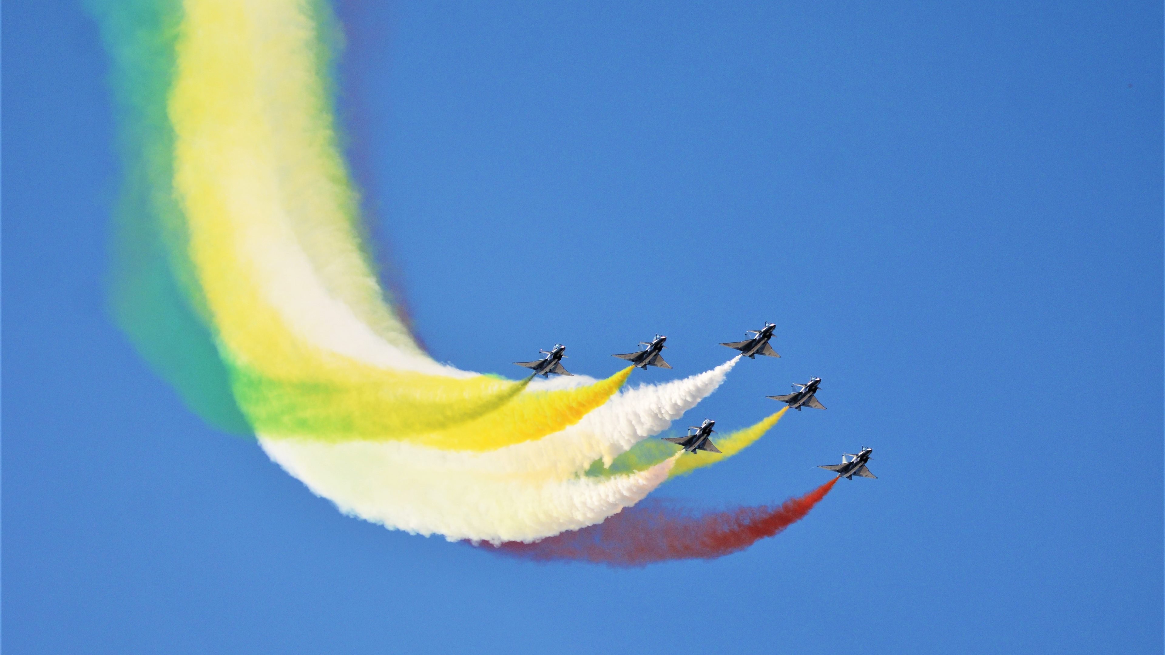 冰火两重天，爱德华兹炸裂之夜与北京队窒息防守背后的篮球逻辑