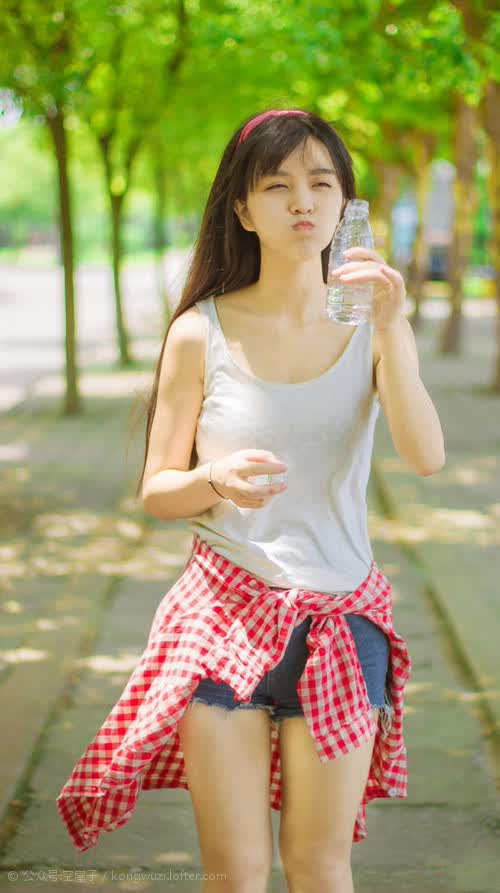 黑星屠城,加纳4-0碾压日本,归化球星德容致命一击引爆2026世界杯B组